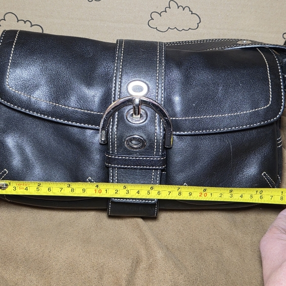 Vintage Coach Soho💥😱 Black Leather Buckle Flap Shoulder Bag - Y2K Style - Picture 10 of 11